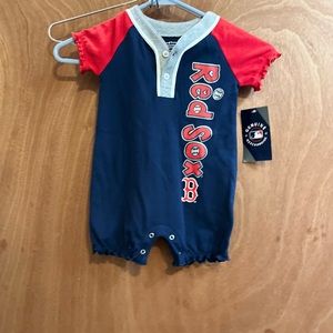 Girl’s size 12 months official NBL Red Socks onies NWT